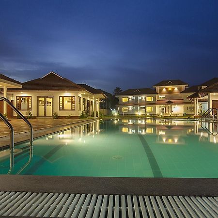 Le Coffee Resort Sultan Bathery Exterior foto