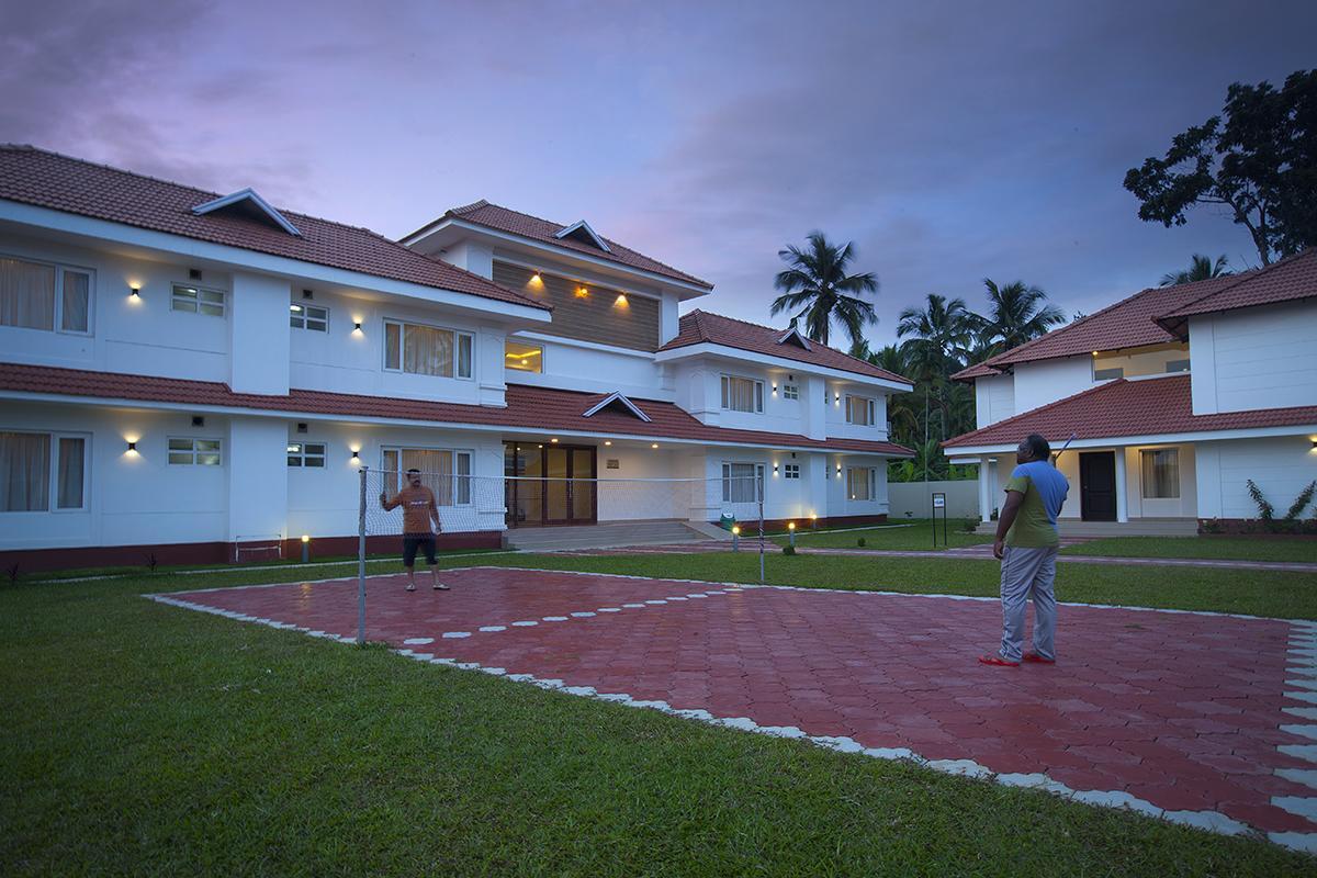 Le Coffee Resort Sultan Bathery Exterior foto