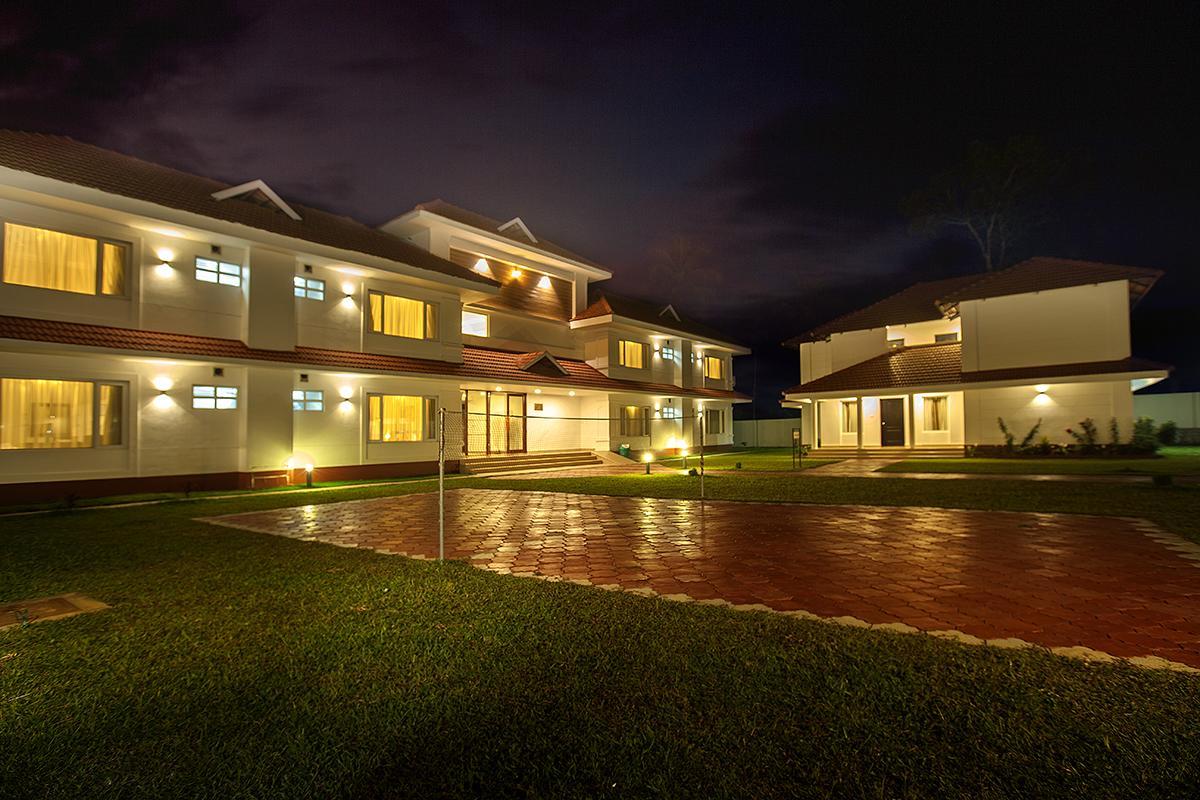 Le Coffee Resort Sultan Bathery Exterior foto