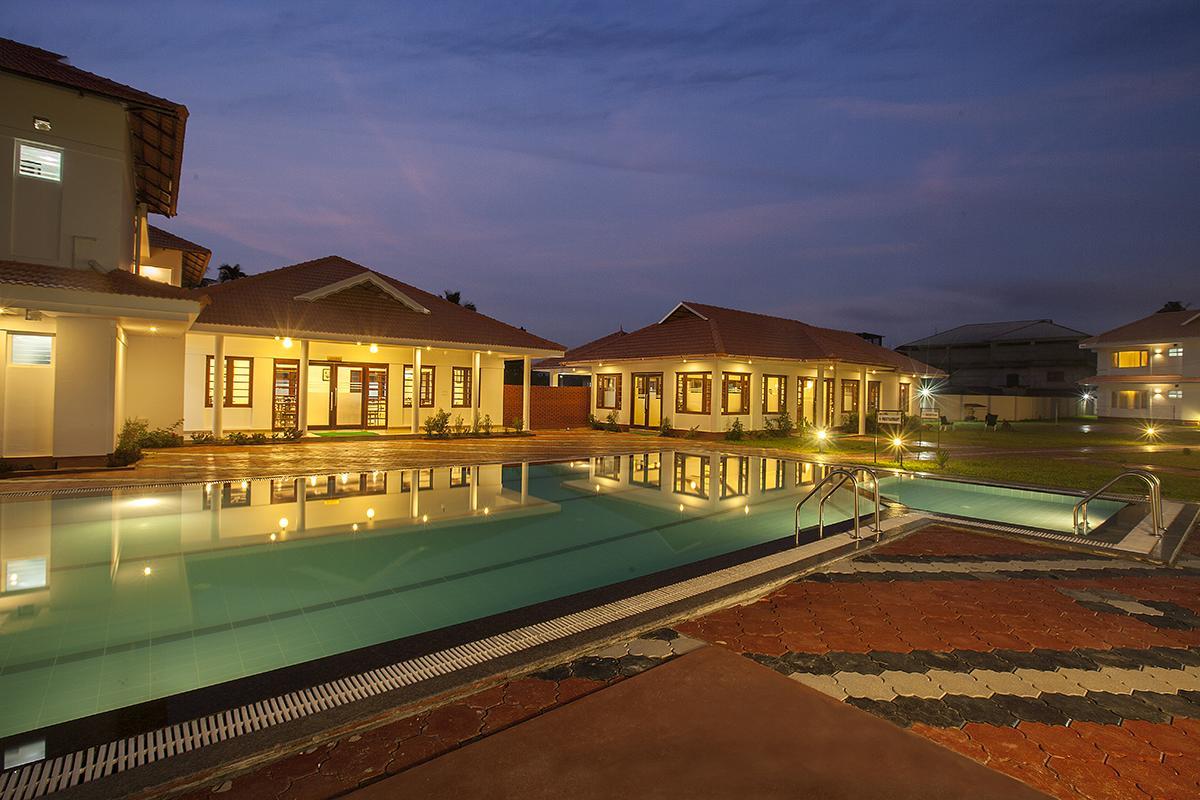 Le Coffee Resort Sultan Bathery Exterior foto