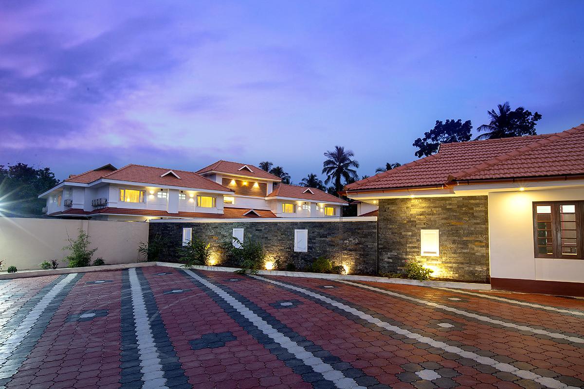 Le Coffee Resort Sultan Bathery Exterior foto
